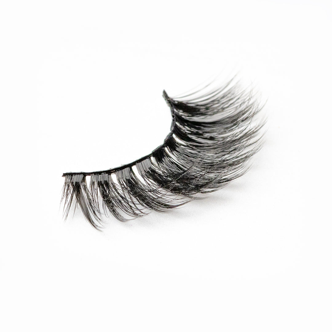 Samra Beauty Lashes – Latifa
