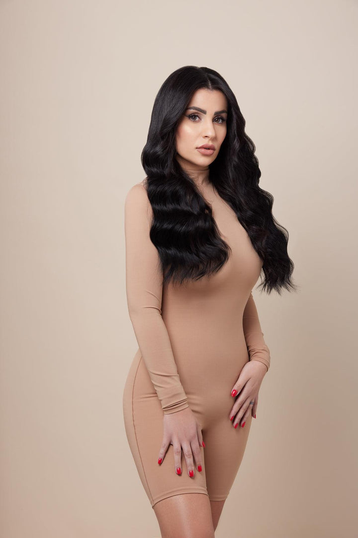 Youmi Beauty hair extention shade La Noni Tape in - Samra Beauty