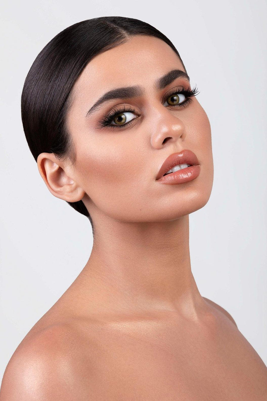 Youmi Beauty Lenses La Greenla (Brownish Green color) - Samra Beauty
